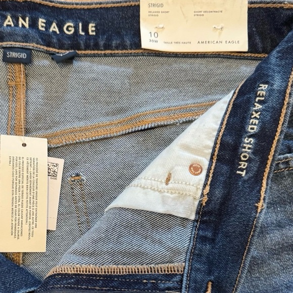 Women’s American Eagle Strigid Relaxed Short - Picture 5 of 6